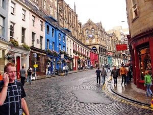 Escuela de inglés en Edimburgo | Basil Paterson Edinburgh 19