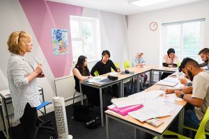 Escuela de inglés en Cardiff | Celtic English Academy Cardiff 1