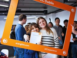 Escuela de inglés en Dublín para mayores de 30 años | EC English Dublin 30+ 18