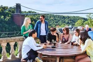 Escuela de inglés intensivo en Bristol | ELC The English Language Centre 3