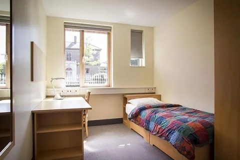 Residencia de verano Trinity Hall 4