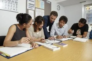 Escuela de inglés en Londres | Frances King School of English London 12