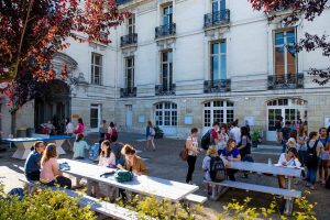 Escuela de francés en Tours | Institut de Touraine Tours 12