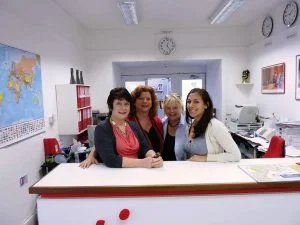 Escuela de inglés en Torquay | TIS Torquay International School 11