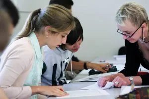 Escuela de inglés en Torquay | TIS Torquay International School 18