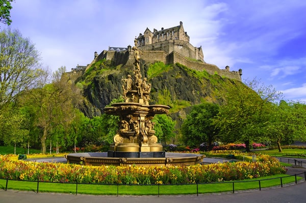 Cursos y escuelas en el extranjero de inglés en Escocia