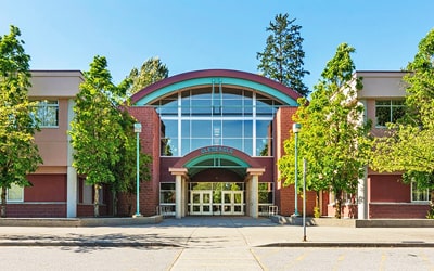 Colegio público Gleneagle Secondary School en Coquitlam, British Columbia