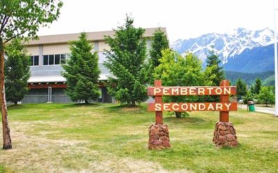 Colegio público Pemberton Secondary School en Pemberton, British Columbia