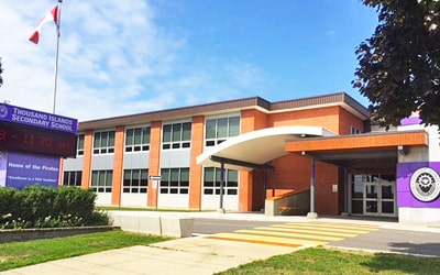 Colegio público Thousand Islands Secondary School en Brockville, Ontario