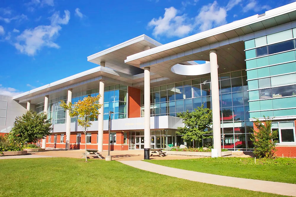 Estudiar en colegios públicos de Nova Scotia School District, Canada