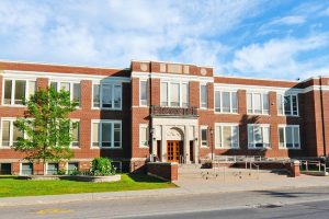 Estudiar un curso académico en colegios públicos de Upper Canada District School Board en Cornwall, Ontario y Quebec