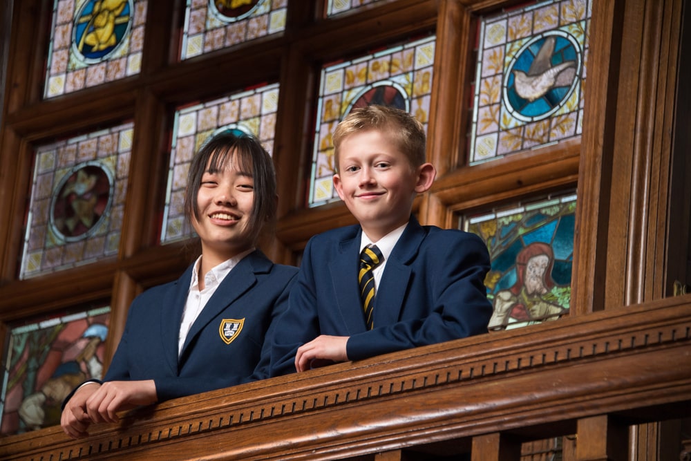 Supervisión del año escolar en el internado Bedstone College