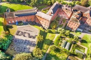 Colegio año escolar Dominican College Wicklow Irlanda