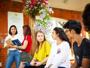 Curso de preparación First Certificate para niños y jóvenes en Bournemouth 2