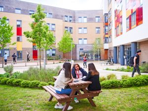 Campamento de verano en Cambridge para jóvenes 11