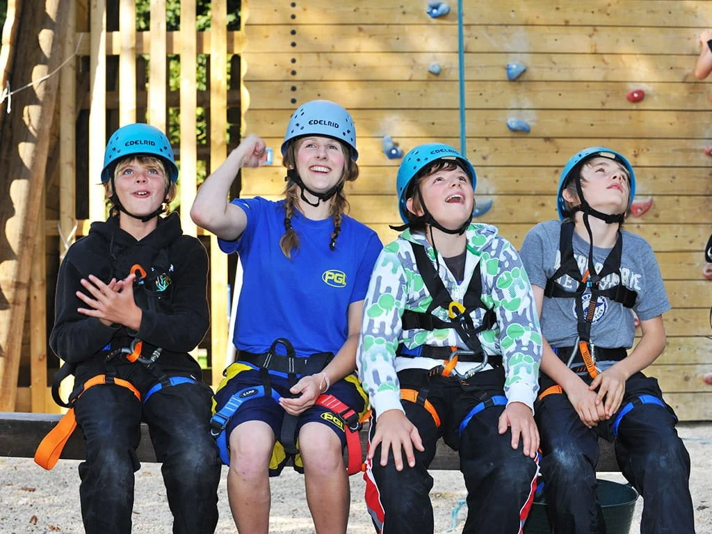Campamento multiaventura en Inglaterra para niños y adolescentes 1