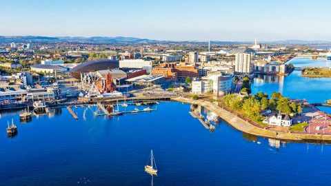 Campamento de verano en Cardiff, Gales, para jóvenes 2025