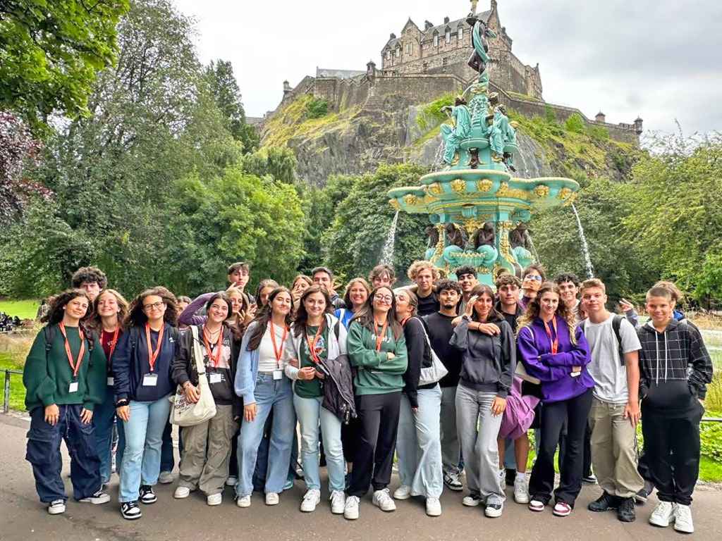 Campamento de verano en Edimburgo para niños y adolescentes 11