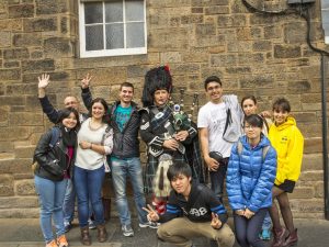 Campamento de verano en Edimburgo para niños y adolescentes 8
