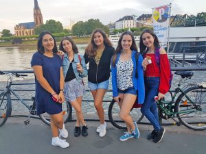 Campamento de verano en Frankfurt, Alemania 18