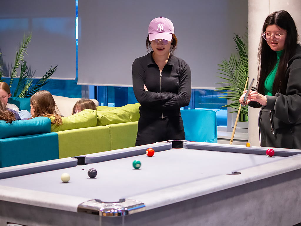 Campamento de verano de inglés y cómic en Londres, Inglaterra 12