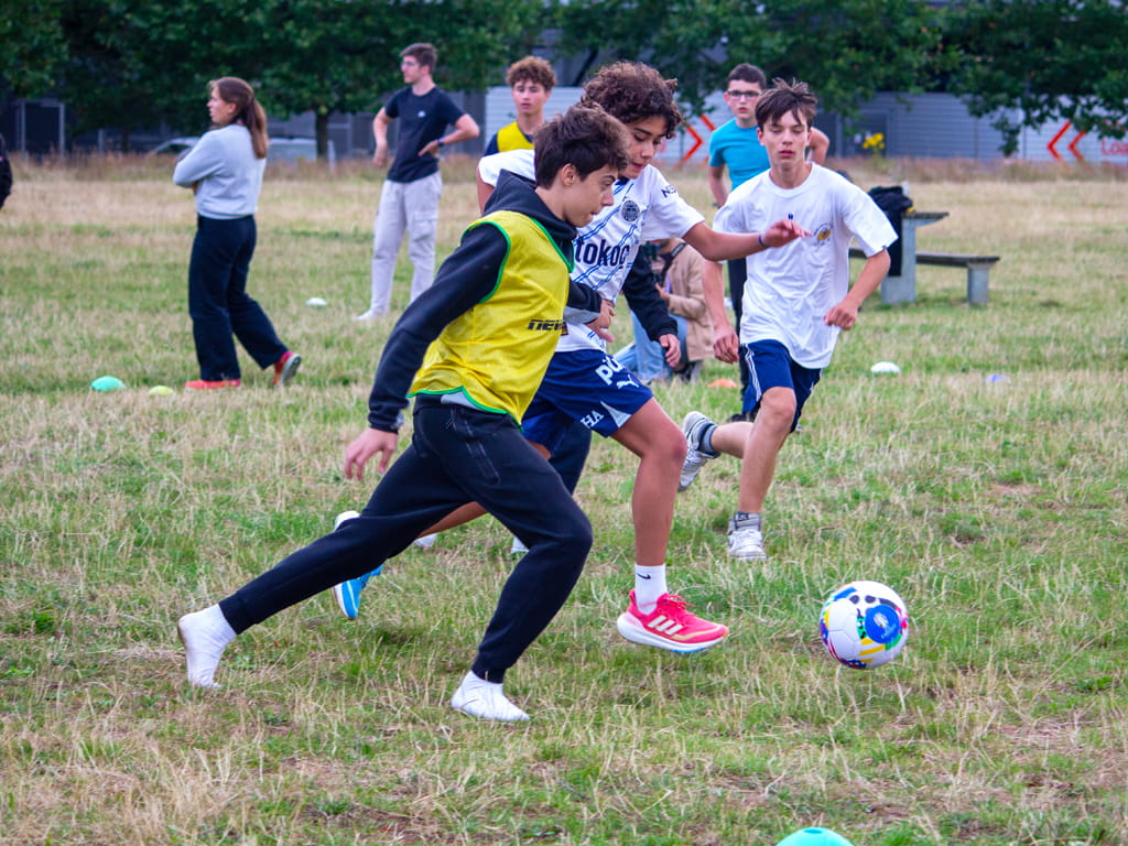 Campamento de verano de inglés y cómic en Londres, Inglaterra 17