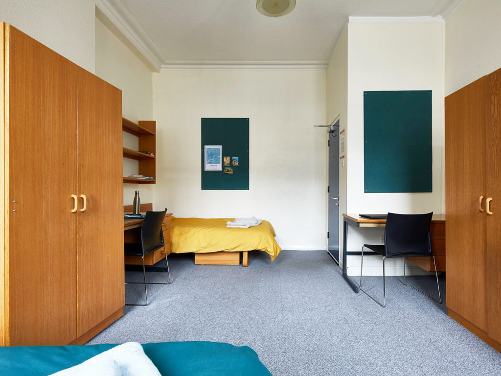 Campamento de verano de inglés y cómic en Londres, Inglaterra 9