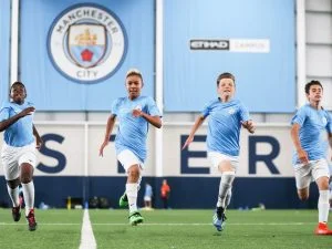 Campamento de verano de inglés y fútbol del Manchester City FC 1