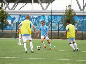 Campamento de verano de inglés y fútbol del Manchester City FC 18