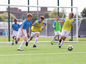 Campamento de verano de inglés y fútbol del Manchester City FC 6