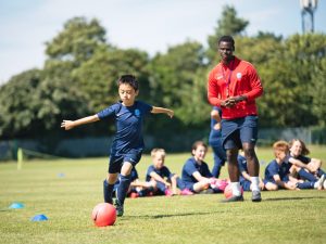 Campamento de verano en Inglaterra de inglés y fútbol del PSG FC 12