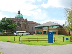 Campamento de verano en Inglaterra de inglés y fútbol del PSG FC 17