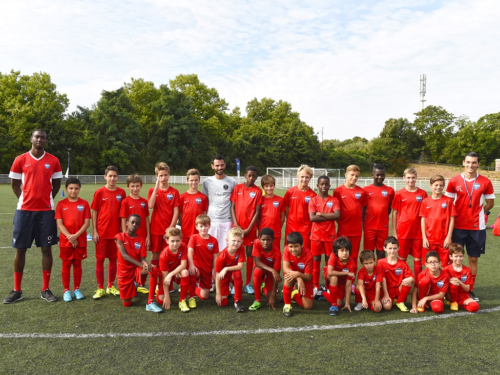 Campamento de verano en Inglaterra de inglés y fútbol del PSG FC 9
