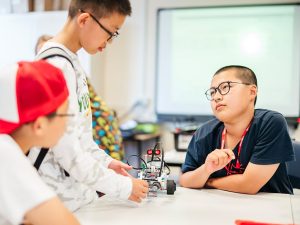 Campamento de verano de inglés y robótica LEGO en Inglaterra 16