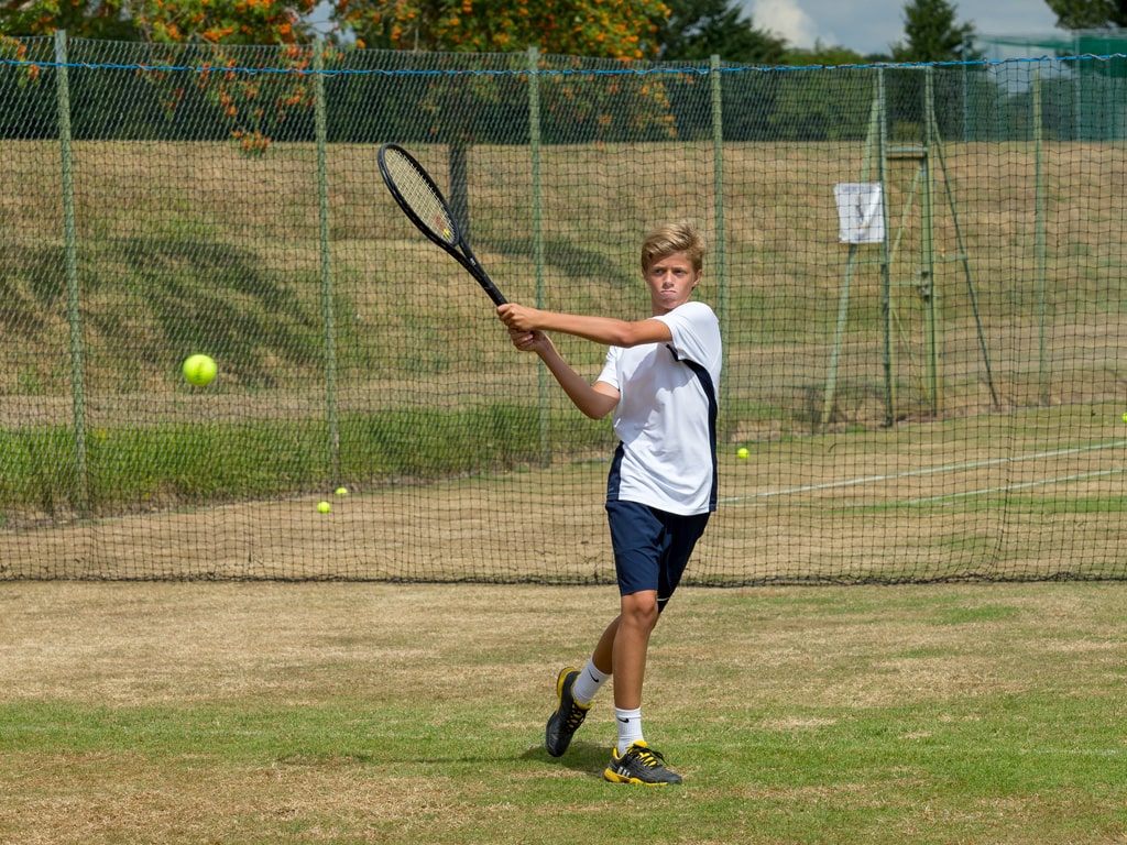 Campamento de verano de inglés y tenis de Nike en Inglaterra 18