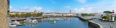 Campamento de verano de francés y catamarán o windsurf en La Rochelle, Francia