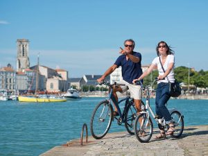 Campamento de verano de francés y catamarán o windsurf en La Rochelle, Francia 7