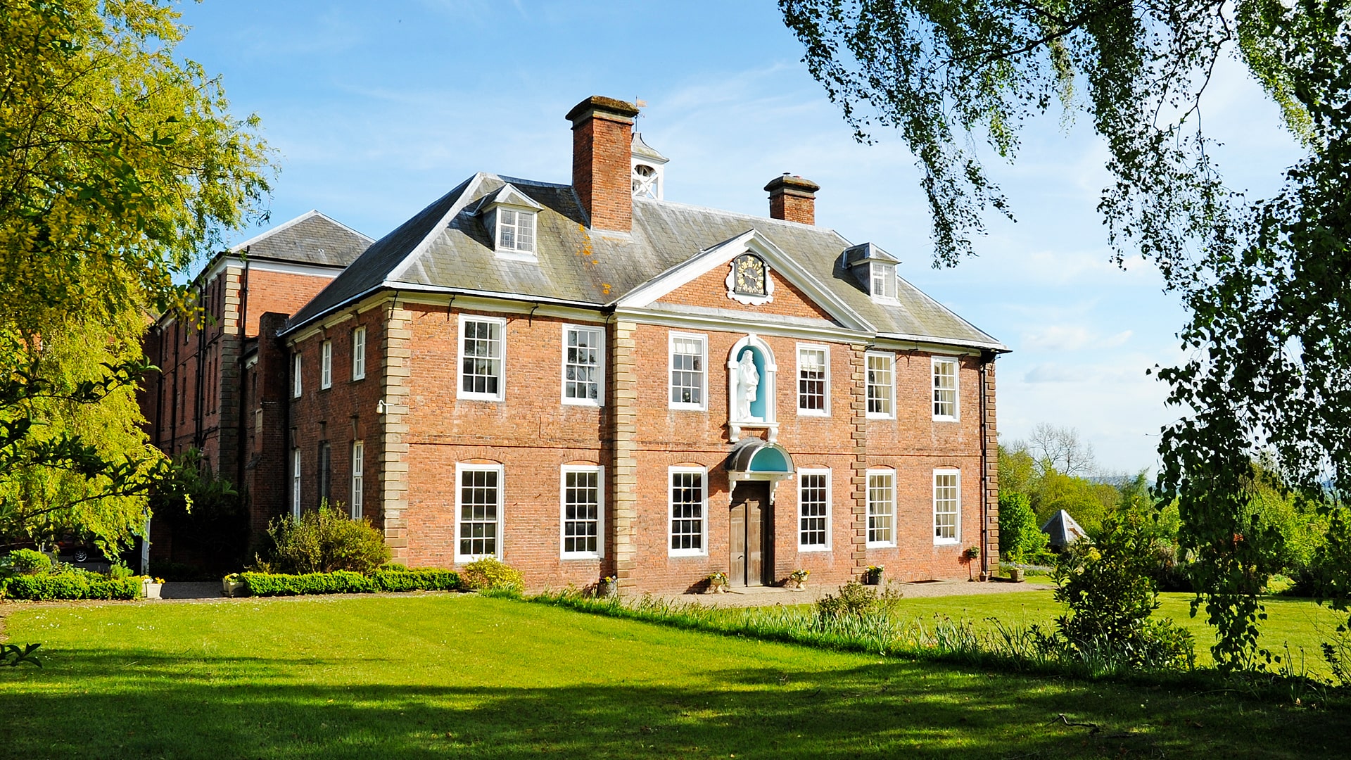 Curso de verano de inglés académico en Internado Lucton School