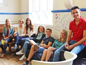 Curso de verano de preparación de exámenes en Newbury para jóvenes 1