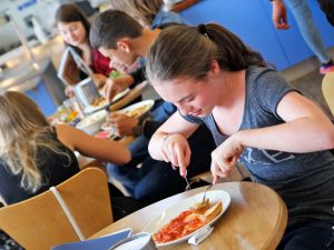 Curso de verano de preparación de exámenes en Newbury para jóvenes 20