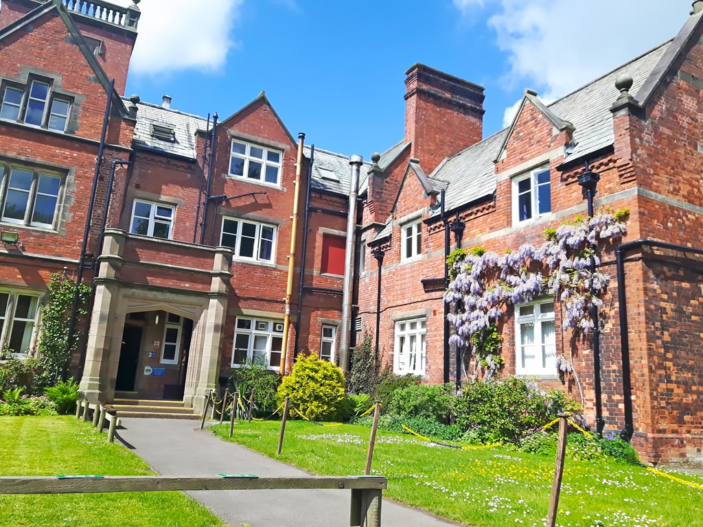 Curso de verano residencial en Preston, Inglaterra 10